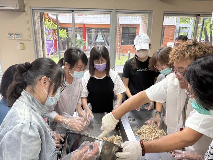 《114年度產業人才投資計畫-中式點心及異國料理實務班第02期》(114.10.19)圖片