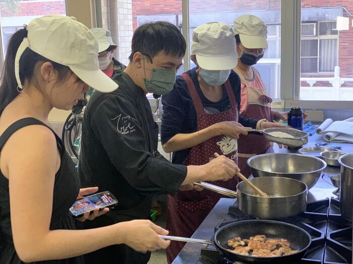 產業人才投資計畫-中式點心及異國料理實務班(113.12.01)圖片