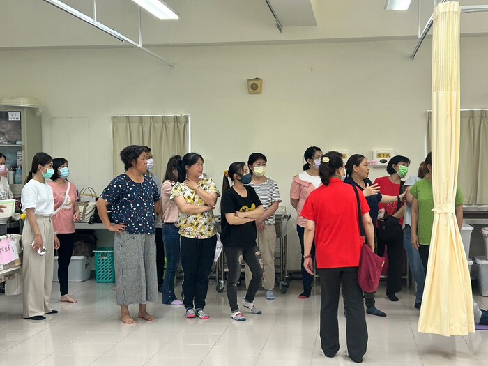 「照顧服務員術科加強班」上課紀實(112.08.13)圖片
