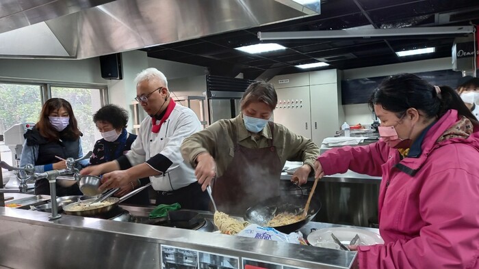 香料低溫烹調雞胸肉與白醬義大利麵(112.12.27)圖片