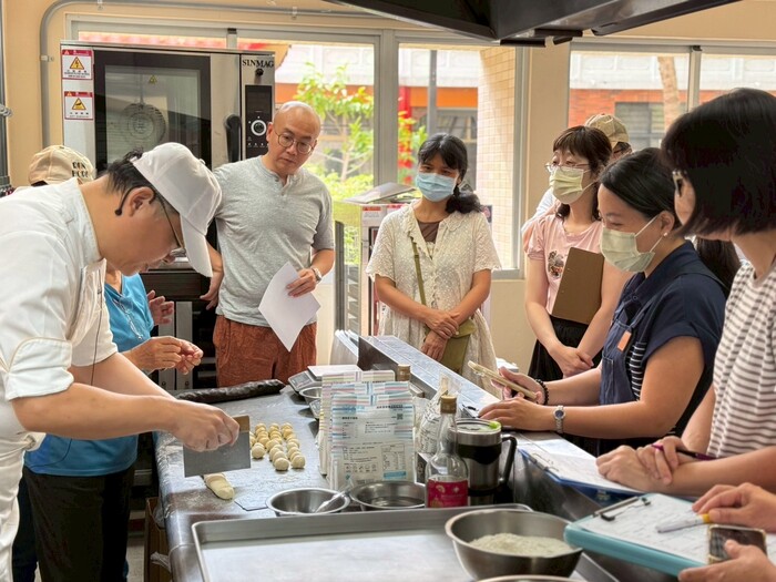 《年節伴手禮系列-紅土鹹鴨蛋&蛋黃酥製作班》(114.10.03)圖片