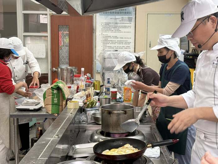 《114年度產業人才投資計畫-中式點心及異國料理實務班第02期》(114.12.14)圖片