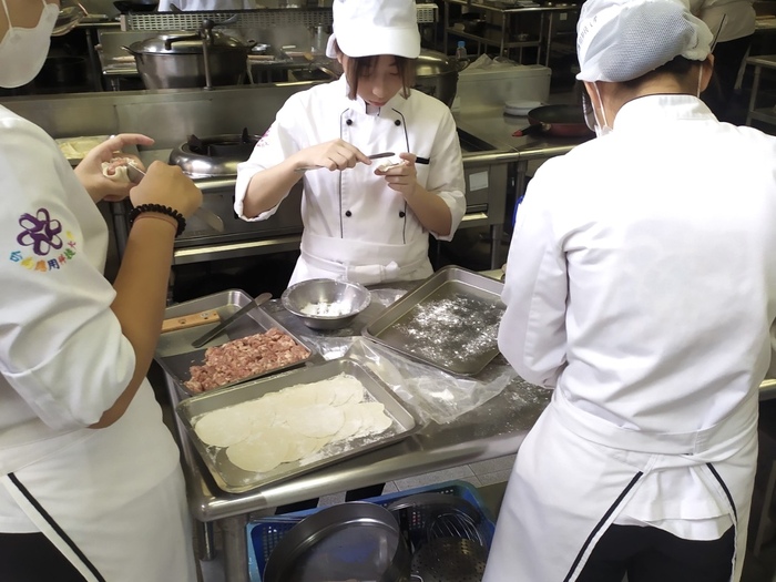中式麵食加工 水調麵類丙級證照班 (菁英密集集訓班)結訓(112.11.19）圖片