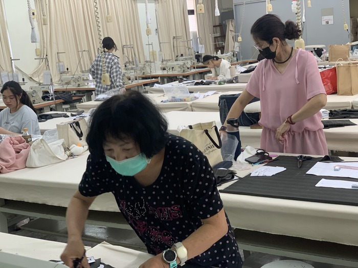 《女裝甲、乙級訓練班》114.06.15結訓圖片